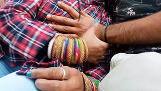 पार्क में मिली लड़की को पटा-कर ओयो रूम में चोदा