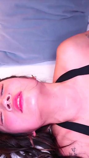 Succubus Sakura Needs to Drain Dimitri of His Cum