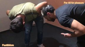 Clock stopping for straight friends