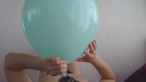 Inflating and deflating 24 inches balloon in topless!