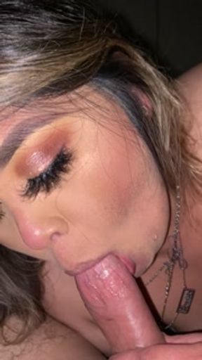 SexyThick  Latina Deepthroats