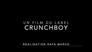 Tatuoitujen japanilaisten homoamatöörien kotitekoiset kovaotteiset suihinotot, jotka johtavat satulaa painavaan iskemiseen ja siemensyöksyyn