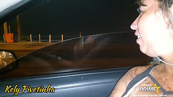 Mamada dentro do Carro Em Plena Rua Dogging com meus f&atilde_s