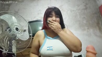 Pero que pajero que sos este puto hijo de puta veni que te ayudo a acabar