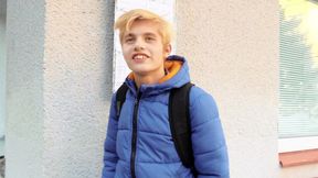 Bleached Twink Beauty Submits to Beefy Fucker - XXX Gay