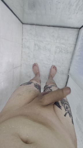 A VERY HOT SHOWER - MY ONLYFANS LKINGSBR