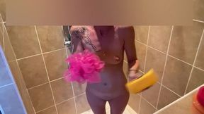 video quand je suis dans la douche et que j’ai envoye a mon homme du coup ...