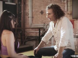 Alison Rey gets despairing and talks to the director Michael Vegas
