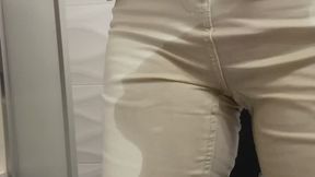 My jeans are very wet