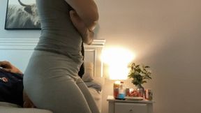 Plump Booty Facesitting with Fart from Scarlett Fey