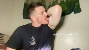 William Bicep Kissing and Licking Part23 Video1 - WMV