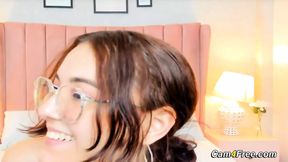 Nerdy Babe Rubs Her Clit Furiously
