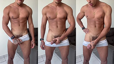 Max só de cueca mostrando o pau