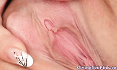 Masturbating babe fucking her sextoys