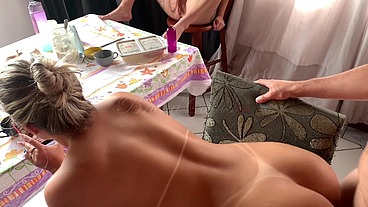 Encontrei com um colega de trabalho e convidei ele pra tomar café com a galera,rolou uma suruba no final ele me encheu de leite **Completo no Sheer e Red**