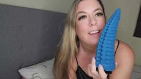 Maisie Lewis and Her Blue Toy.mp4