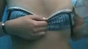 Cheesecake blond amateur brags with her small tits and shaved cunt under water