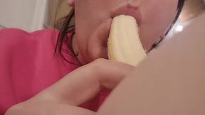 couple vore - i eat a banana from my friend s pussy - exploring stomach digestion banana with pillcam