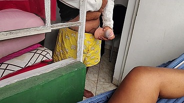 Dóis meio irmãos numa terapia sobre sexo
