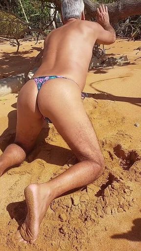 Ladysilva in Bikini on Public Beach Showing off Her Hot Ass