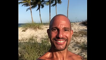 BEACH DAY