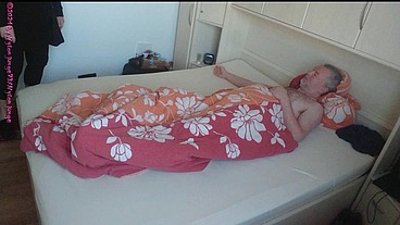 Geiles Sex Treffen mit Dicker MILF 1 ** Ausziehen und Kuscheln **