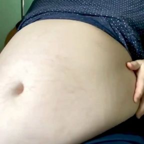 Belly play up