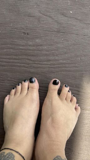 R&R on the front porch 💕BBW