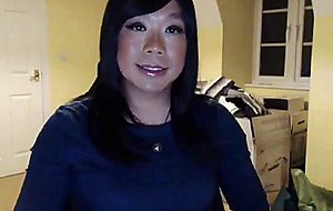 Cute asian girl on cam
