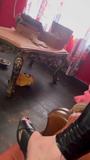 Jola Spacious Pussy Mouth Feet Latex