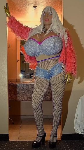 Juggsy 42 S Cup Bra Fetish