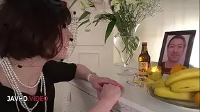 Japanese mom Airi Miyazaki enjoys oral pleasure before aroused action