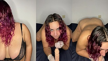 Hot teen se pone sus guantes de látex para provocar con su cuerpo