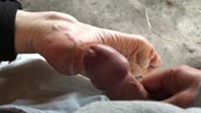 Fucked and spermed dry feet