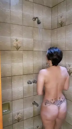 Taking a Shower in Buenos Aires