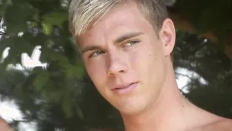 Kris Evans and Ryan Kutcher Big Cock Handjob Session