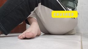 Lola crushes him again with her big ass