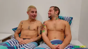 Amateur Aussie Aksen and Billy share a hot bareback fucking session
