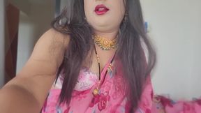 Pink Sari Laali Lal Lal Diste Mi Bhari Raja Bocha Majha Mar