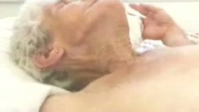 Old white bitch fucked in the flabby pussy in sideways position