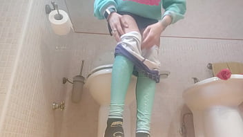 my stepsister didn&#039_t know she was being spied on