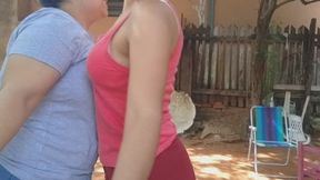 Size battle bbw vs Petite