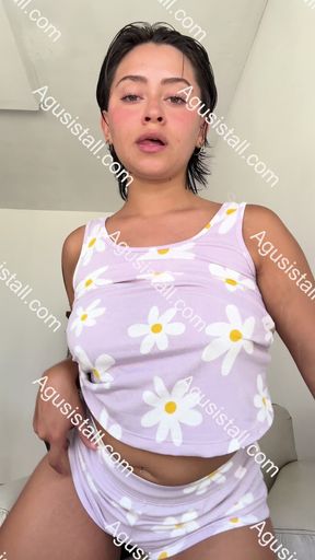 Onlyfans Model Petite