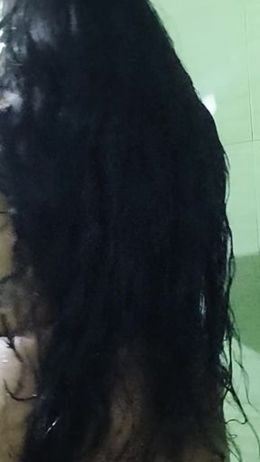 Mallu Kerala harisha aunty bathing video   Clip 1