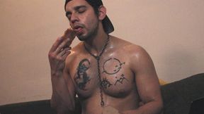 FOX EATS A WHOLE LARGE PIZZA