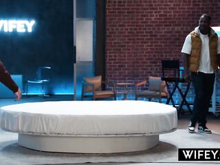 WIFEY BBC Eager Hotwife Alyx Urie Likes To Put On A Show For Hubby