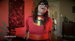 Mrs. Incredible Turns Tradwife