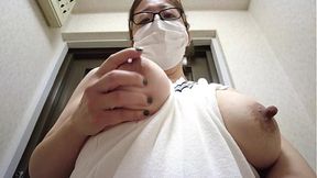 Married woman masturbating in the entrance?The full video is?https://www.xvideos.red/channels/aika-frau