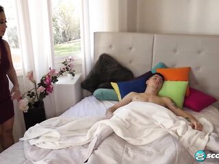 Anal in the morning with Favourable Starr