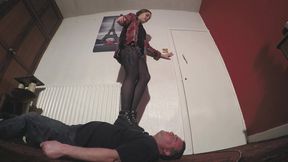 Jumping Trampling Stomping Sophie FLOOR CAM (4K)